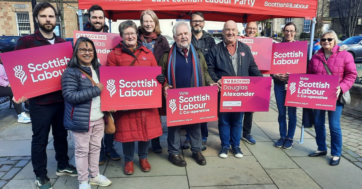 Great morning on our @ScottishLabour stall at Haddington Farmers Market followed by a door step session in the Ward. Many thanks to everyone who took the time to talk to us & tell us you are fed up with two failing government & are supporting Labour.🌹 #GeneralElectionlNow