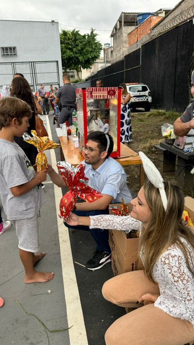 curiosamente essa gente aqui persegue quem faz caridade de segunda a sexta no centro de são paulo, não só em ano eleitoral 😇