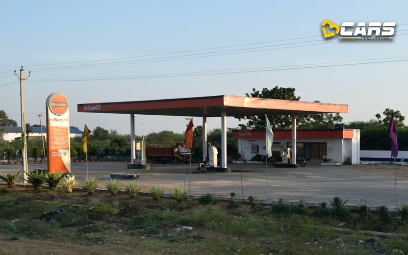 v3cars's tweet image. Wondering why your car’s mileage is low even though it’s mechanically sound? Check out our car guide to find out why:

v3cars.com/car-guide/low-…

#CarGuide #FuelEfficiency #Mileage #V3Cars