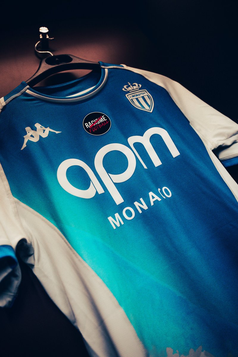 AS_Monaco_ES's tweet photo. La Cruzada 💙🤍 https://t.co/iLSVR05C0U