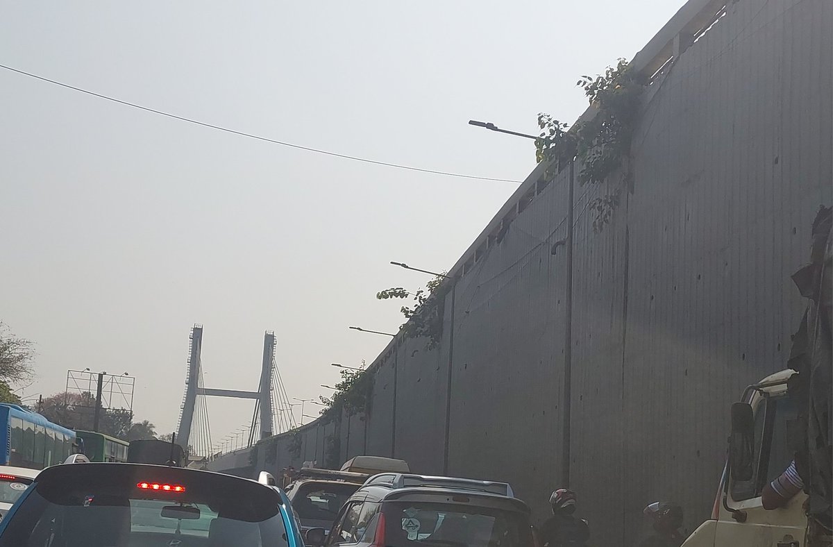 DThZach's tweet photo. Hanging Garden of KRPuram. Will this not affect bridge strength? https://t.co/NptEVnPSYV