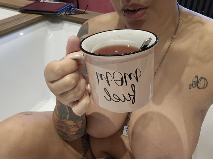 Th&eacute; &agrave; la canelle et bain chaud ♨️ pour faire baisser la fi&egrave;vre &agrave; la @warehouse_x https://t.co/SvfwaP<a href="/tag/stripchat"class="tags"><span>#stripchat</span></a><a href="/tag/stripchatlive"class="tags"><span>#stripchatlive</span></a>