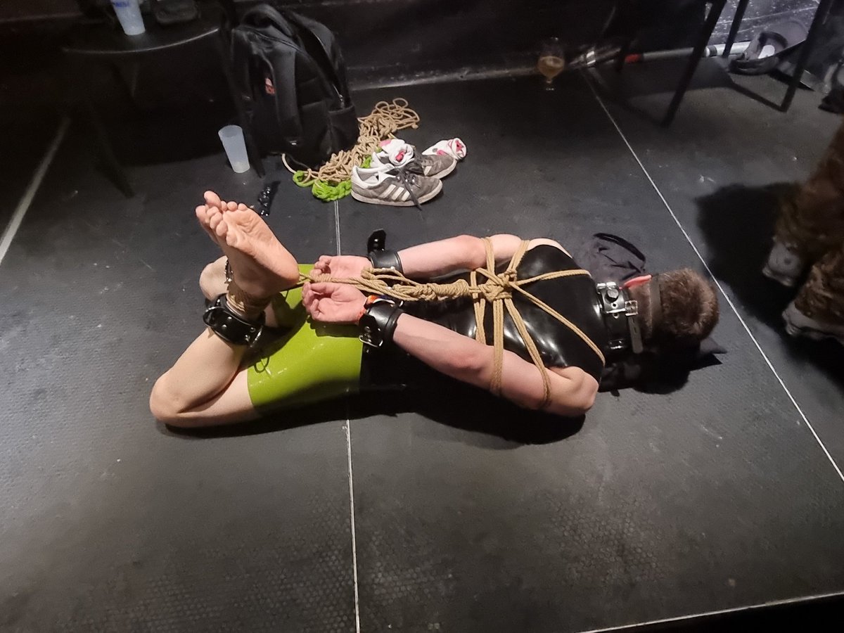 Addictedtoropes🇧🇷🏳️‍🌈🦋 tweet media