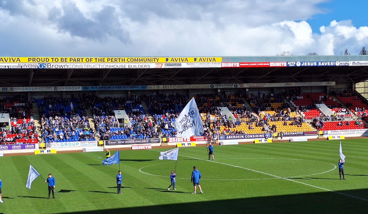 Enjoying an afternoon at St Johnstone v Dundee today, & I can report that today's special pie (Steak & Chorizo) is the best football pie I've ever had.