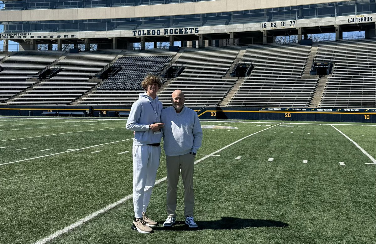 grant_conner3's tweet image. Thank you @ToledoFB, @CoachCandle and @ToledoQBs for inviting me on an Unofficial Visit and watch a Spring Practice‼️I plan to be back for a game this season 🚀 #TeamToledo #ONErocket #MACtion #BTruQBTraining
