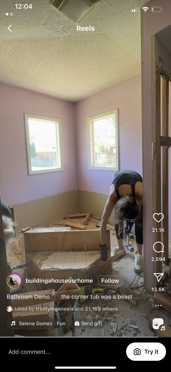 crankhart's tweet image. I cant get over this. Please just buy a modern piece of property why would you do this I hate you i hate you