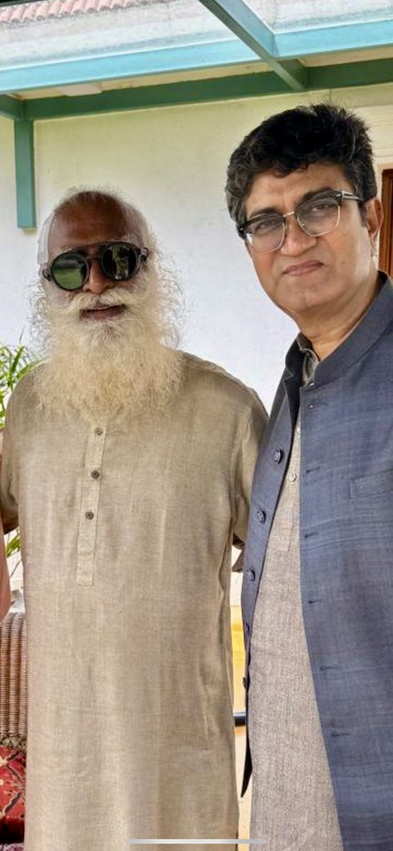 Met our beloved Sadhguru today and relieved to see him recovering fast with his unputdownable spirit. Thanks to to all the experts standing by him too. Radhe, his daughter has been remarkably calm andstrong. Prayersfor his good health. Ever inspiring @SadhguruJV #IshaYogaCenter