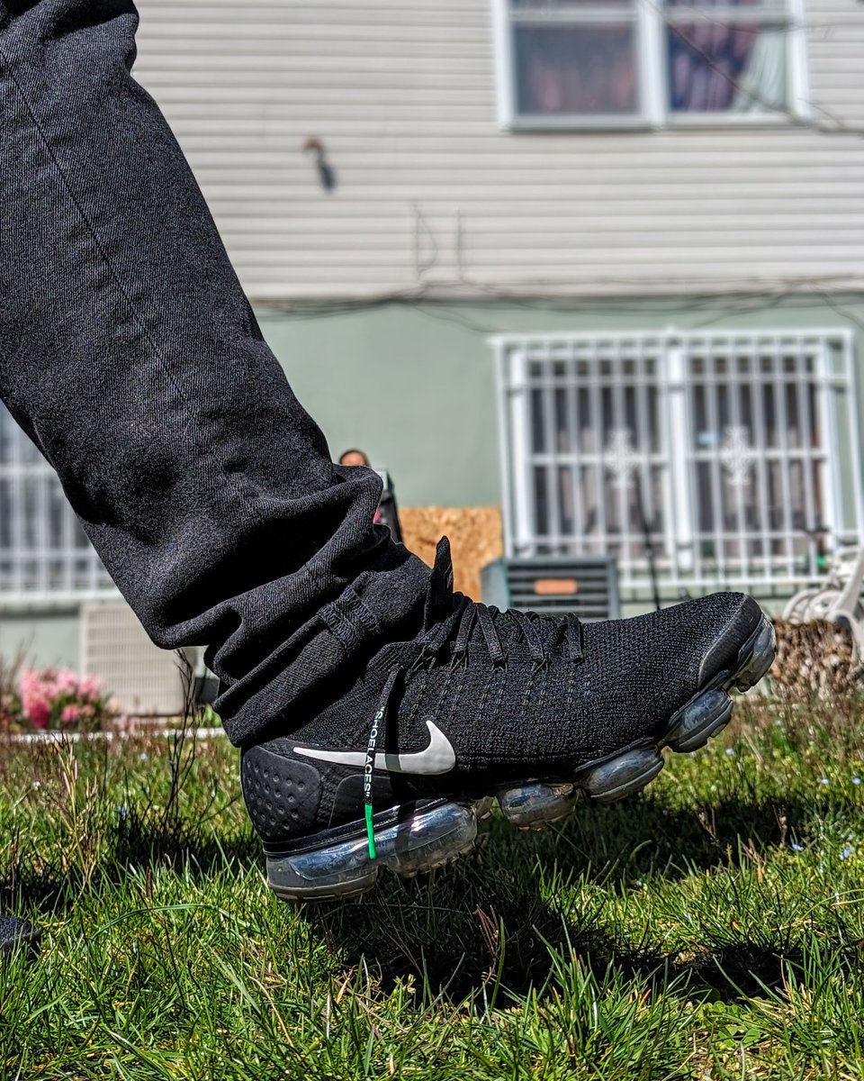 nike vapormax flyknit 2 on feet