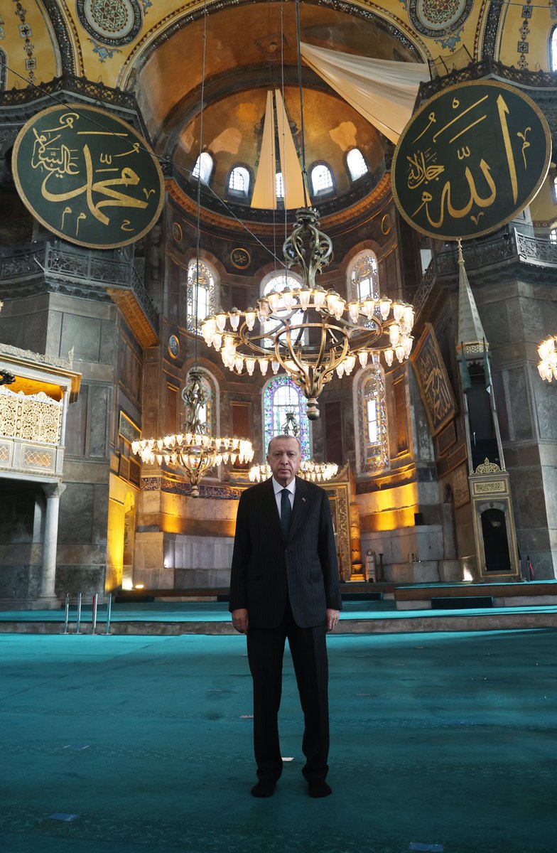 Bu akşam Cumhurbaşkanımız Sn. @RTErdogan ile Ayasofya Camii'nde buluşuyoruz.