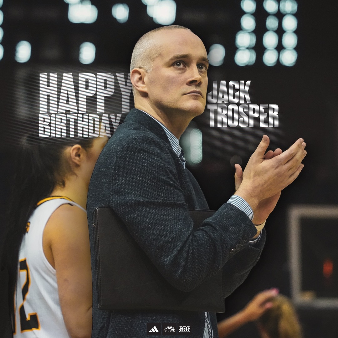 🎂🎂🎂 Help us with the best Assistant Head Coach in the business a happy birthday! #McNelisStrong | #SMTTT