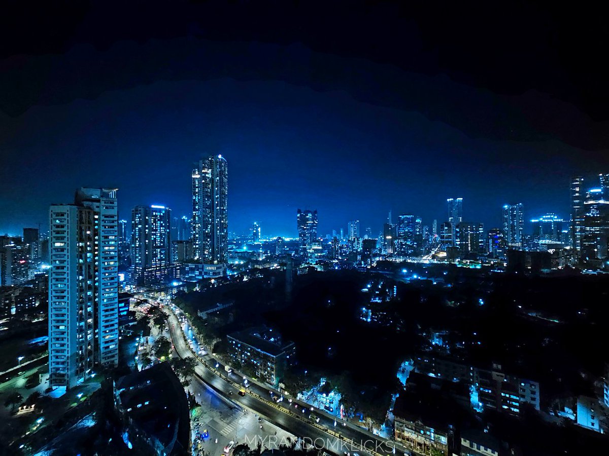 Techno Mumbai 
#Mumbai #MumbaiMeriJaan #ThePhotoHour #TheStormHour #photography #Samsung #Nightography