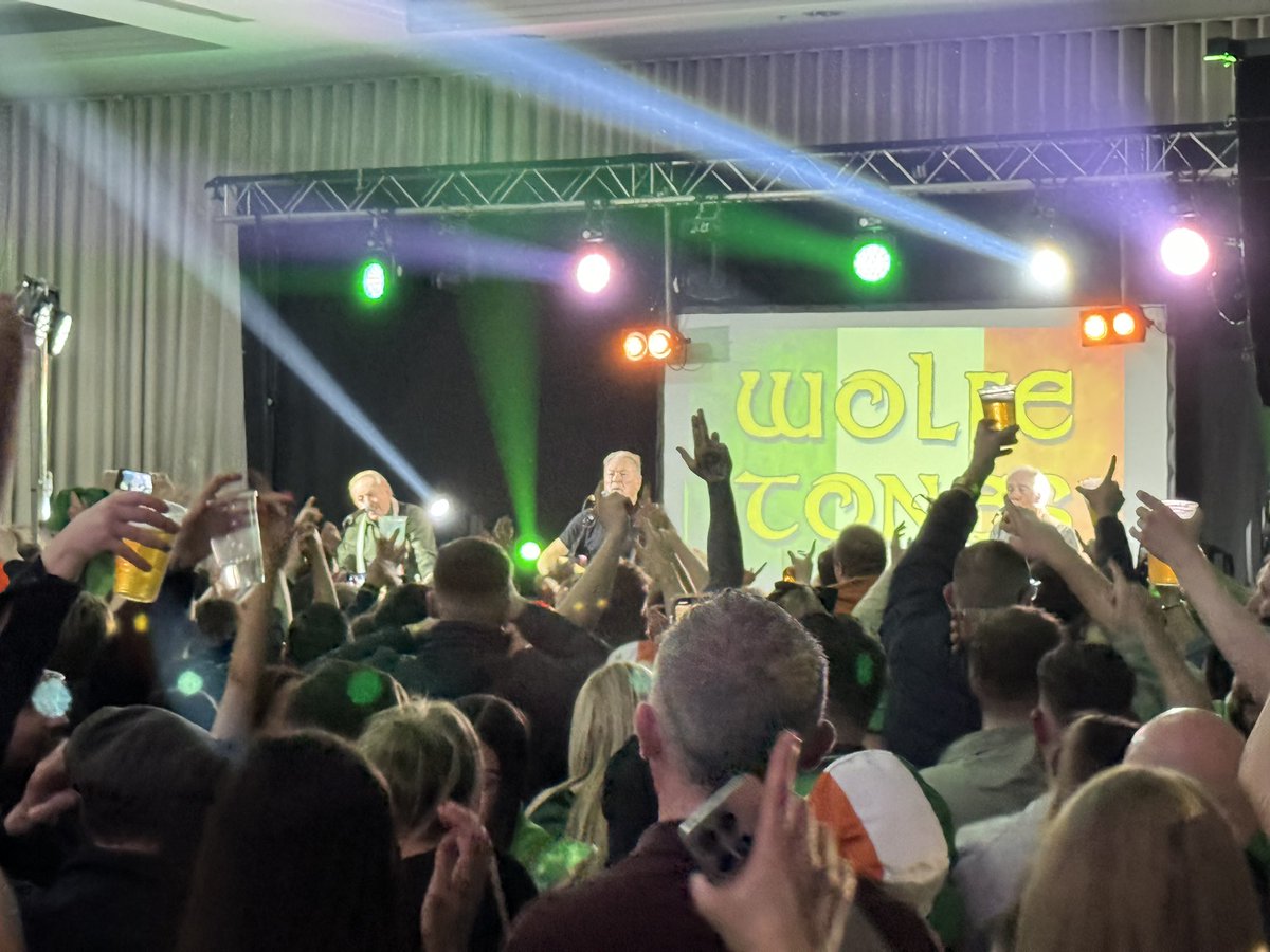 Rockin’ with The Wolfe Tones in Dundalk last night … next stop is @GlenINECArena Killarney on Sunday night … it’s sold out for the last couple of months but we return for one final time in Killarney this September - On Sale Now!