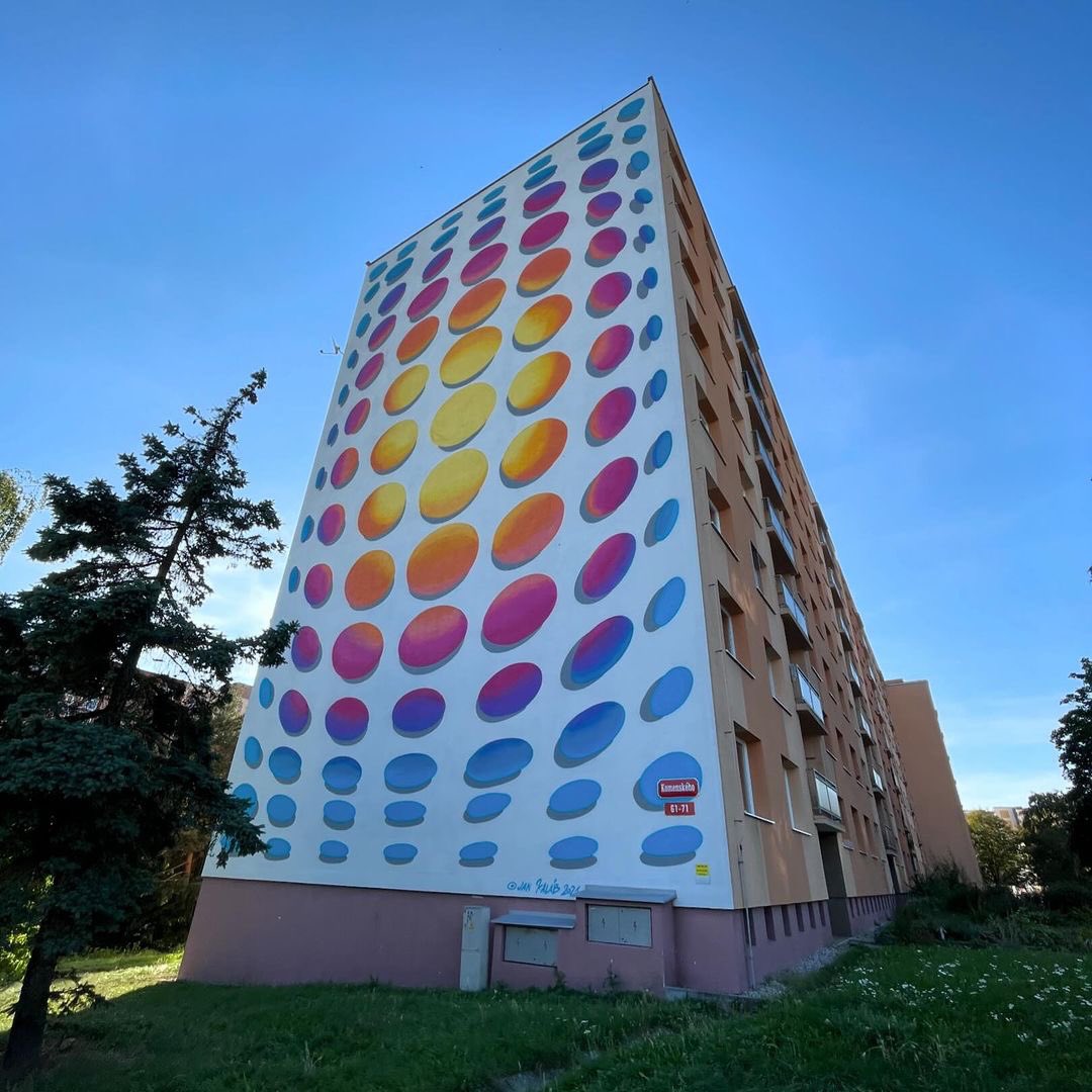 streetart_cz's tweet photo. Art-work by @JanKalab for WALLZ Festival co-organised by @depo2015 
📸 09.09.2023.
📍 Plzeň, Komenského 61
#streetartplzen #streetart #jankalab #wallzfestival #streetartczechia https://t.co/lhYyfhbiGo