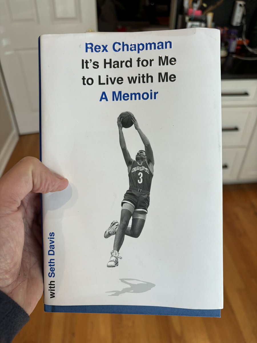 Blown away by this book. @RexChapman is raw, honest, unfiltered. Great UK & MJ stories. And “Aardvark” 🤦‍♂️. Glad my boy @SethDavisHoops did not get in the way.