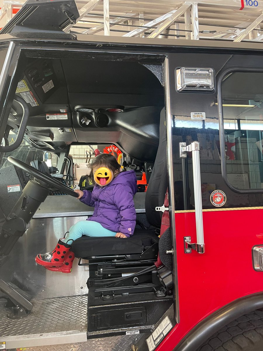 #BabyLeela and I had a nice morning walk and were welcomed in to our local fire station for a tour - thanks @CFDMedia and the team for your service to the city (and making Leela’s day!).