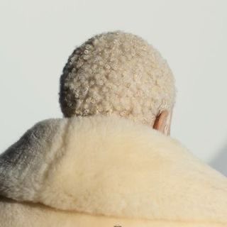 PopBase's tweet image. Doja Cat responds to comments about her hair on IG live:

“My hair is 4C hair, which a lot of you don’t care, that’s fine, but i’m noticing a consistent pattern of people in my comment section comparing it to sheep, pubic hair […] comparing 4C hair to… ugh, pubic hair? really?”