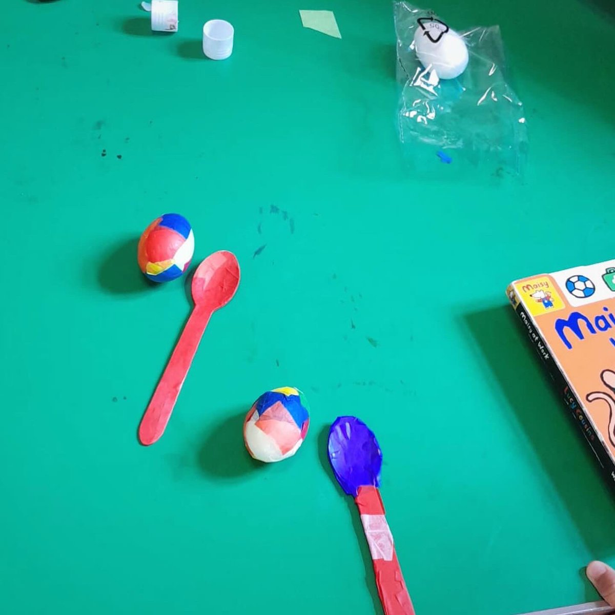 CharltonLib's tweet image. We had a fantastic time at #LibraryFunClub at #CharltonLibrary today! 🎨 We celebrated #Easter by decorating eggs + spoons for a race and receiving some sweet treats! 🐣 Join us on Saturdays at 10:30-11:30am for more #CraftingFun, make friends and borrow books 📚 #LoveYourLibrary