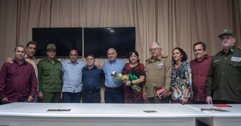 Participamos en el Pleno del Comité Provincial del Partido en Matanzas donde se eligió a <a href="/mariofsabines/">Mario Sabines Lorenzo</a> como su nuevo Primer Secretario. Suscribimos el masivo y sentido reconocimiento a <a href="/SuselyMorfaG/">Susely Morfa González</a>, quien ocupará nuevas responsabilidades en el Comité Central del <a href="/PartidoPCC/">Partido Comunista de Cuba</a>.