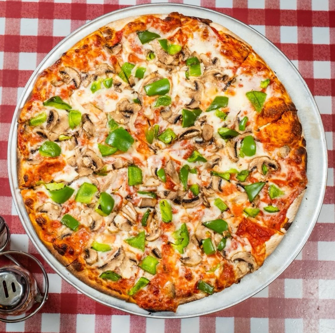 Did you know? Our award-winning ultra-thin crust pizza uses a family recipe passed down through generations. It's just one of the reasons our thin crust #pizza is so special! #KinchleysTavern #Since1937 #WhatHorse?