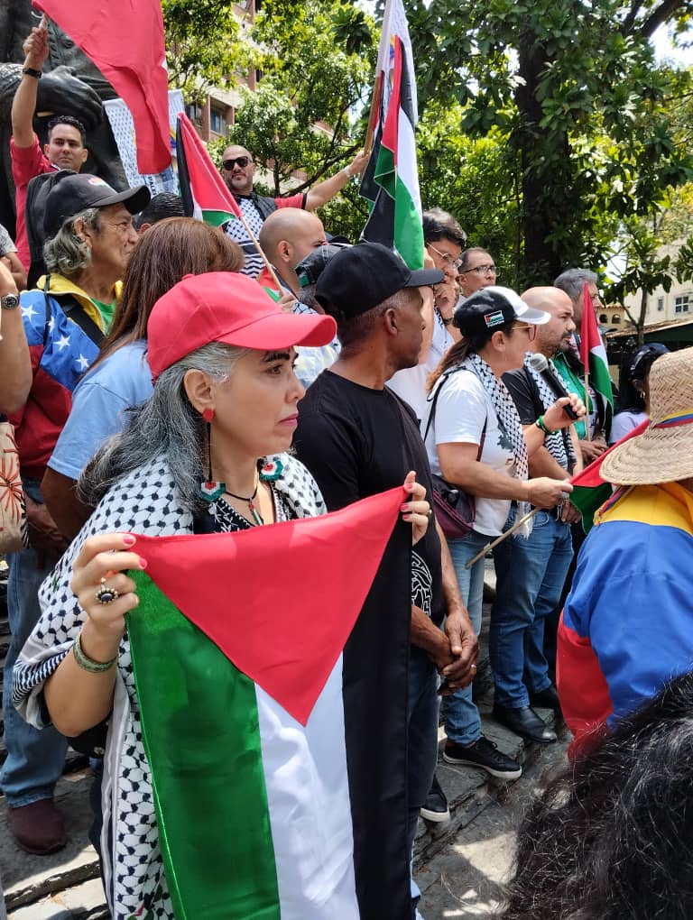 maficandanga's tweet photo. #DíaInternacionalDeLaTierraPalestina  Estamos en las calles Caracas levantando la voz por #Palestina Alto al Genocidio! Abajo el sionismo! Viva #PalestinaLibre https://t.co/DJlBrQnYaH