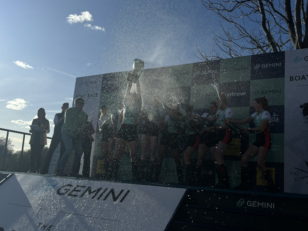 THE PODIUM MOMENT! The Cambridge Women’s crew celebrate in style with Chapel Down #BoatRace