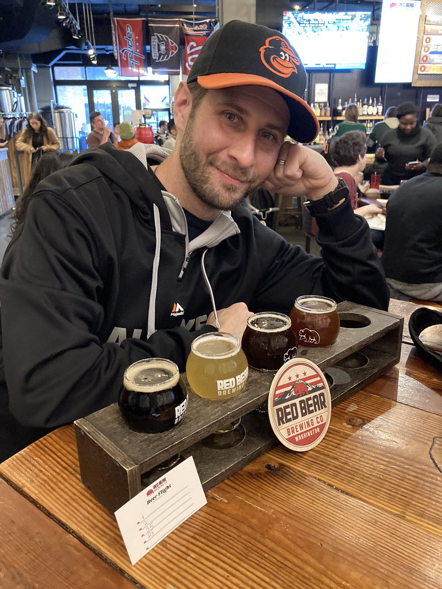 WagonsWast21781's tweet photo. D.C. Brewery #2 that @TravisOLPC28 and @CounselorTodd hit up was @RedBearBrewing! Great atmosphere and great #brews with a wide variety on tap! 🍻 🐻 #RedBearBrewing #CraftBeer #Beer #WashingtonDC https://t.co/yluipjR1Hp