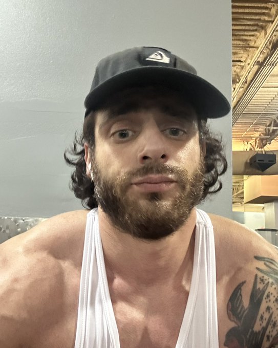 Your boy been putting in work with these gym doubles https://t.co/ZiZ67OXbnc<a href="/tag/pisces"class="tags"><span>#pisces</span></a>