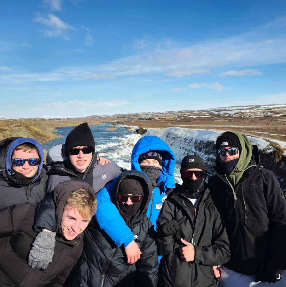 Day 4 🇮🇸 Gullfoss waterfall. Some amazing scenery this afternoon. Photos including one of class 11O/Gg1 with JMO!