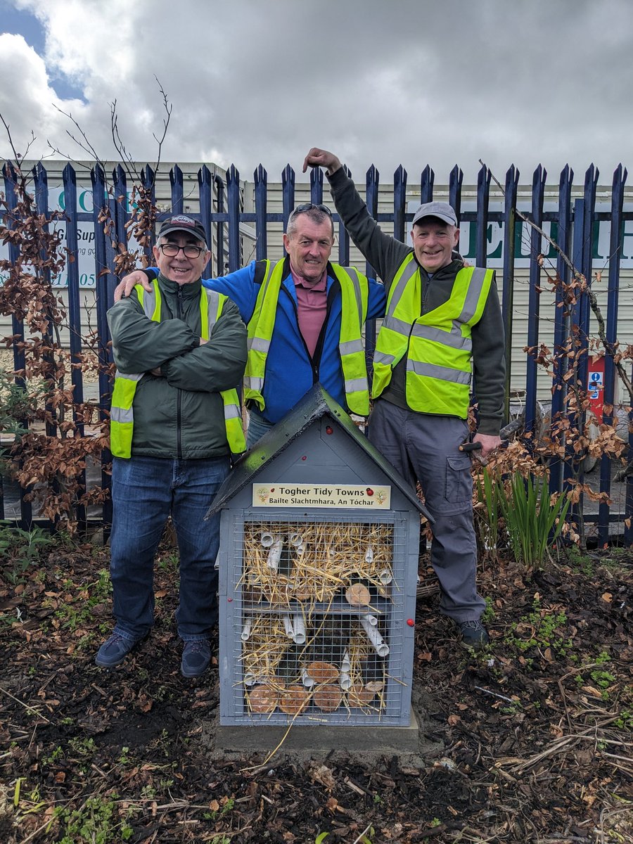 Bugsy MyHome Check out Toghers newest Bug Hotel on the Tramore road. Many thanks to our volunteers who made and installed it today 👏 @ryanssupervalu @BallyphehaneT @corkbeo @corkcitycouncil @DeerparkCBS @EoinBearla @Evertonafc58 @Donnchadhol @FergalDennehy @GardenTogher