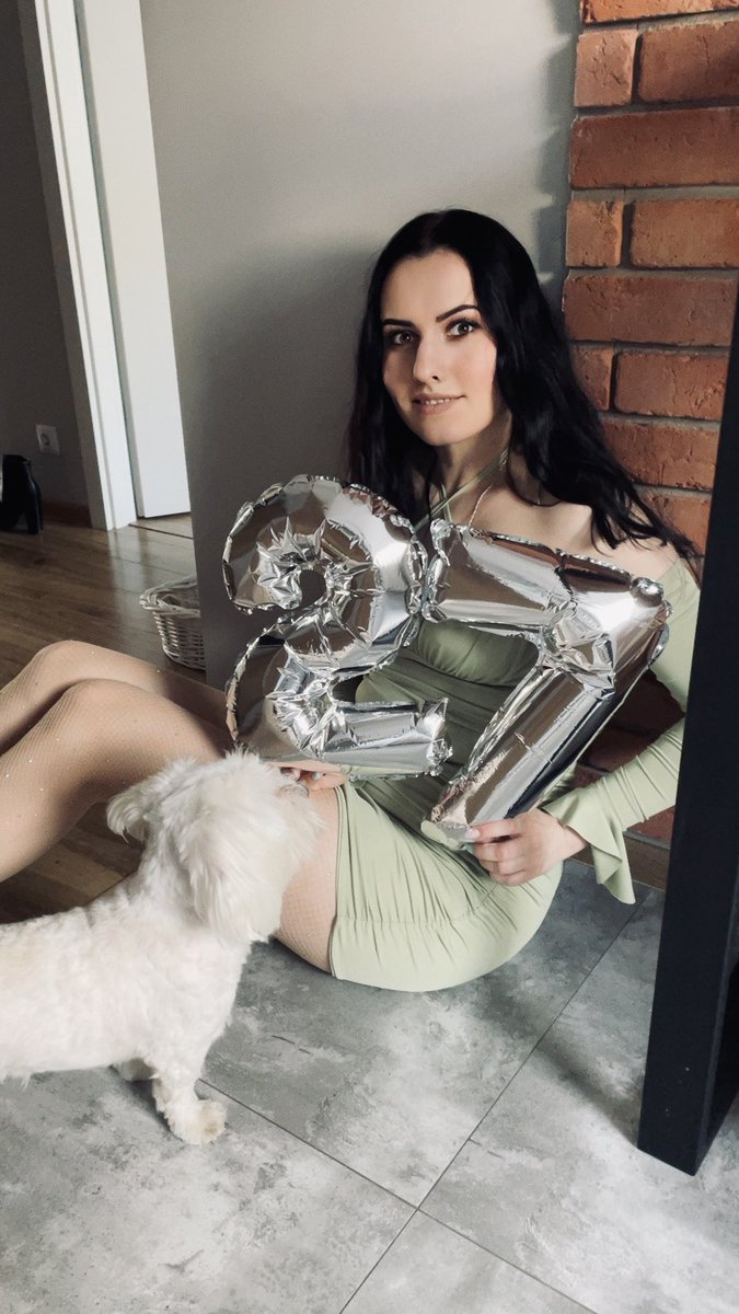 weronika3097's tweet photo. Today is my 27th birthday ๐๐๐
.
.
.
.
.
.
.
.
#me #plgirl #amylinks #dresses #gymgirl #hightheels #birthdaygirl #birthday #instagirl #legs #longlegs #rajstopy #wroclawgirl #szpilki #longhair #birthdaygift #instagirl #HAPPYBIRTHDAY ๐ https://t.co/jCaKywxzBO