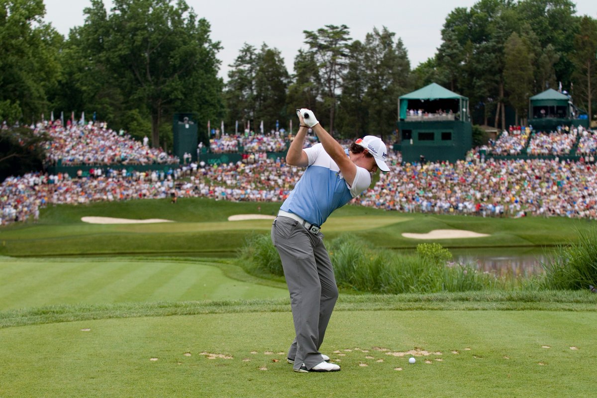 Rory on the 10th tee at Congressional in 2011