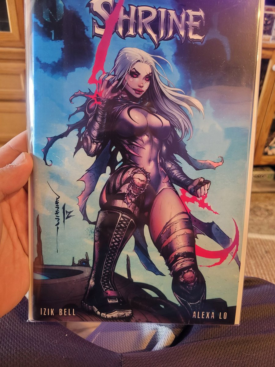 bonezdr's tweet photo. Got that new shrine can't wait to read it @insidious_izik 
#indicomics https://t.co/l7hLGpZ8ES