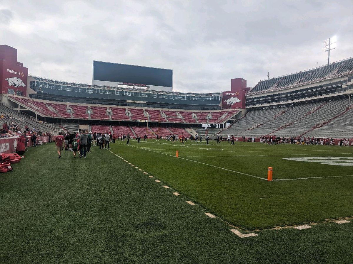 Great day on the Hill!
Excited to receive an offer to play <a href="/RazorbackFB/">Arkansas Razorback Football</a>
Thank you <a href="/CoachMateos/">Eric Mateos 🐗</a> and <a href="/CoachSamPittman/">Coach Sam Pittman</a> for allowing me to attend meetings and watch the #OLine work today. 
#WPS  
Also, thank you <a href="/ArRecruitingGuy/">Richard Davenport</a> for taking time to speak today. 
<a href="/PABruinFootball/">PA Bruin Football</a>