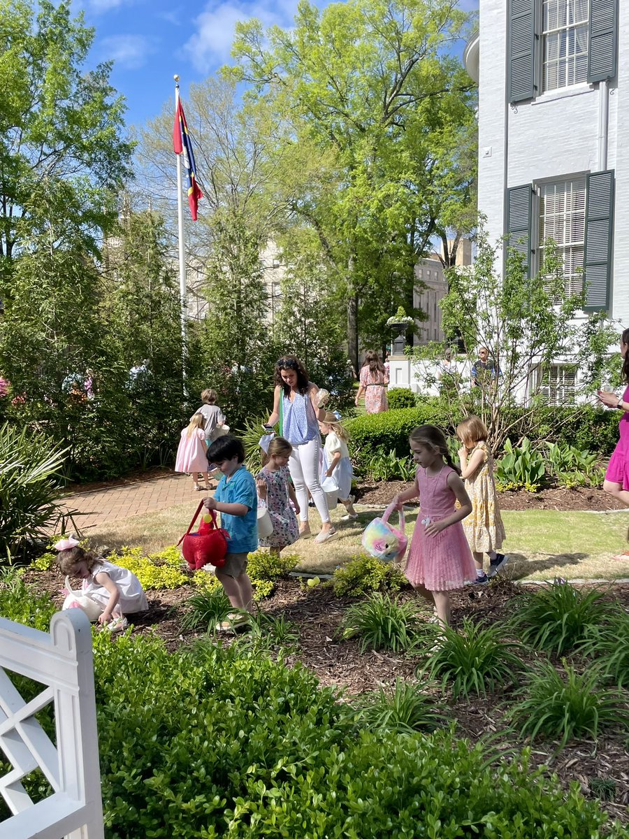 We couldn’t have asked for a more beautiful morning for the annual Easter egg hunt at the Governor’s Mansion! Thank you to everyone who came to enjoy the hunt, Easter Bunny, live animals, and face painting!🐰 Easter Bunny photos can be found here: photos.app.goo.gl/kWNbmY28AhWZmh…
