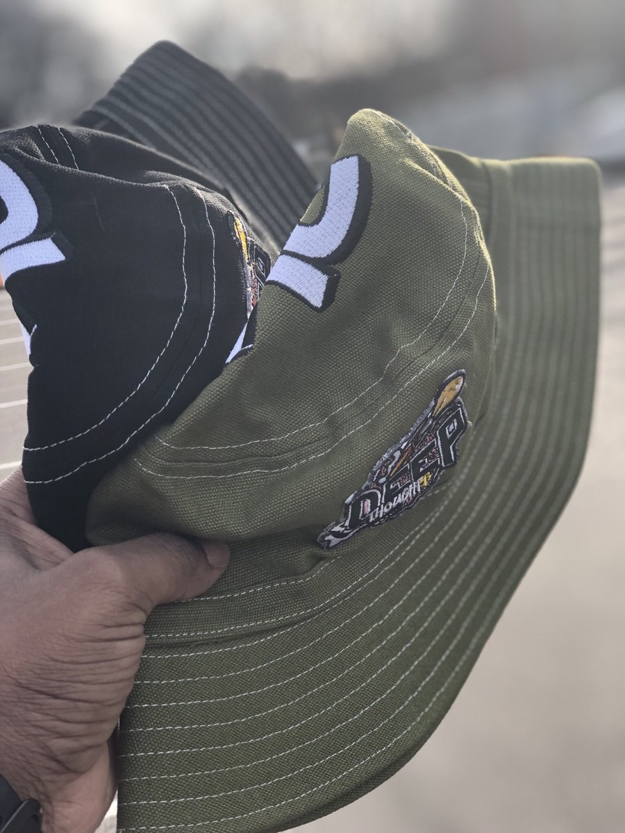 kev_onechain's tweet image. The Flood is here‼️ Catch The Wave V.2 Sweatsuits 🌊 and our DTC bucket hats are officially on sale via DM! $80 for the Sweatsuits &amp;amp; $20 for the bucket hats! Very limited quality so get them before they sell out‼️ #DeeperThanTheCloth #Pittsburgh #NewYork #DC #Fashion #Business