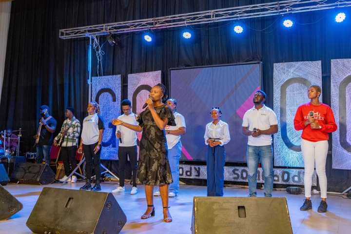 lizzy_folorunso's tweet image. God will work it out
God will work it out
One thing I know 
One I've found
God has work it out🎶🎶🎶🎶🎶
#lizzyfolorunso #worshippers