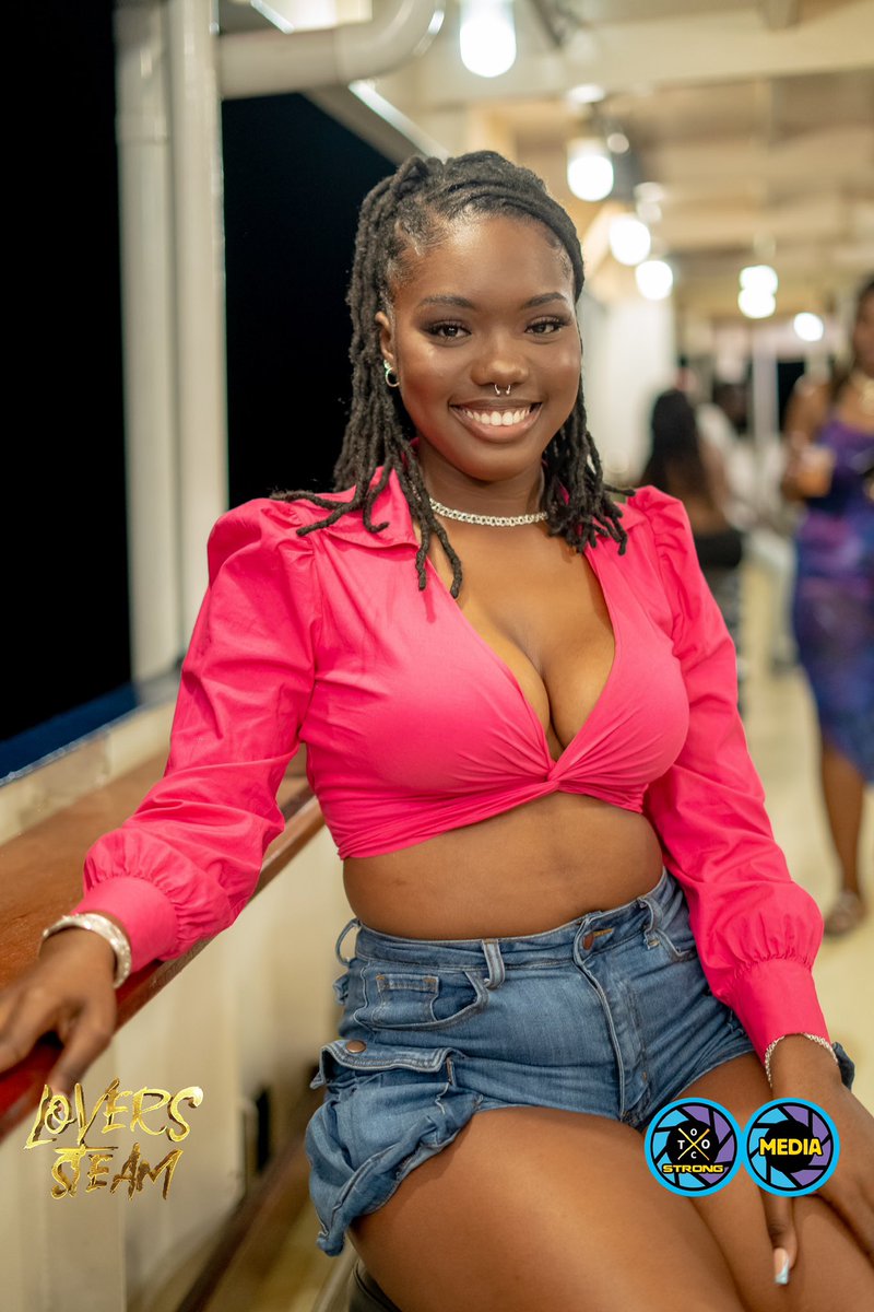tocostrongmedia's tweet photo. Lovers Steam - RnB Meets Dancehall 🇹🇹 
.
#boatride #partyonthesea #love #steam #goodvibesonly  #music #alcohol #sexyladies #teamturnt #868 #explore #tocostrong #trinitube #2024 https://t.co/EIMXQDQn9y