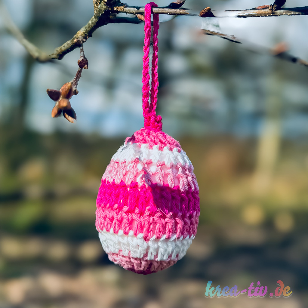Osterdeko eim Granny Square Look. Kostenlose Anleitung ;) #LastMinuteCrafting #Geschenk #present #deko #dekoration #ostern #easter #decoration #häkeln #crochet