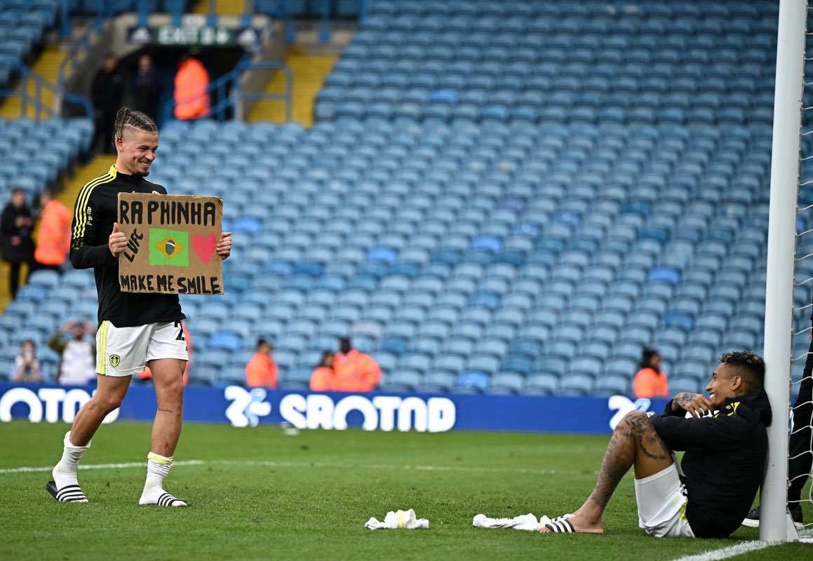 TotallyLeeds's tweet photo. Bring him home. #LUFC https://t.co/HtLXDOCOG6
