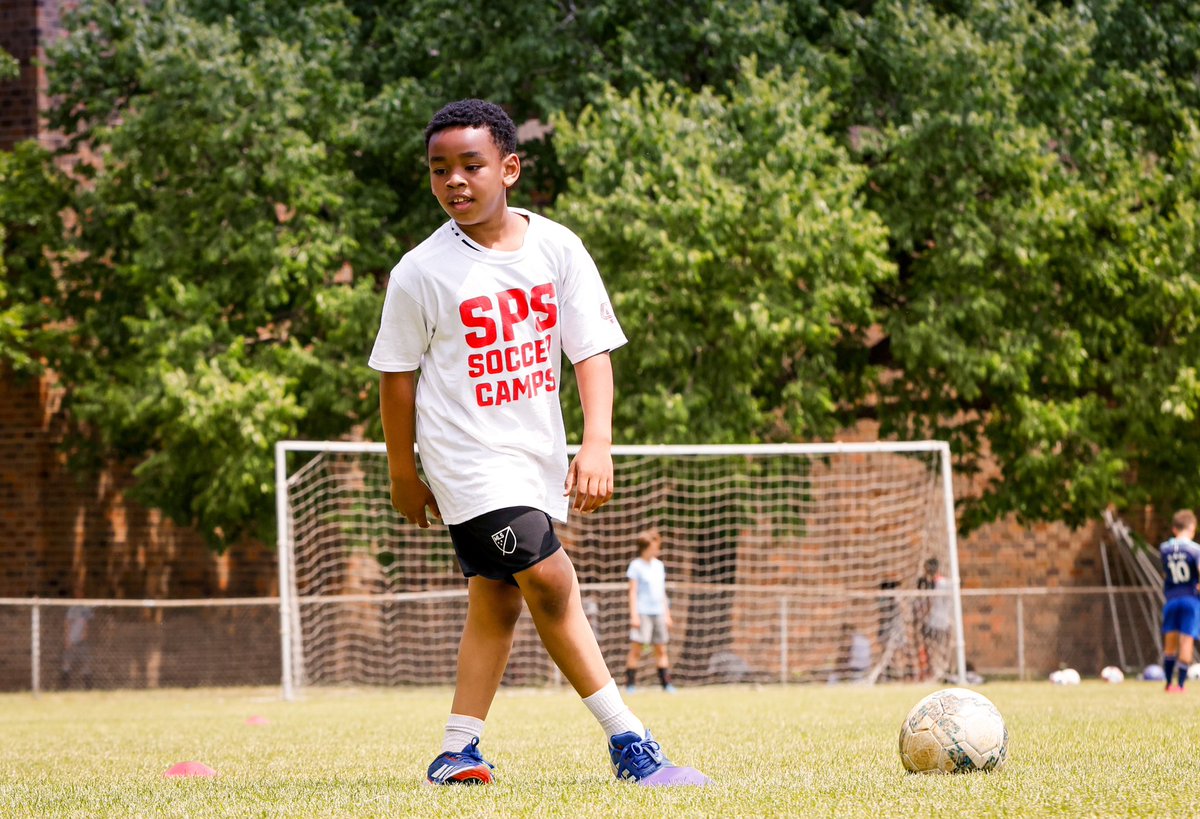 SPhillipsSoccer's tweet photo. Spring is here which means Sean Phillips Soccer Day Camps are only a few months away! Chicago’s longest-running Day Camp will be celebrating year 19 this June! More info can be found here: https://t.co/3rya4nYhUN https://t.co/D6ZuYmZNlQ
