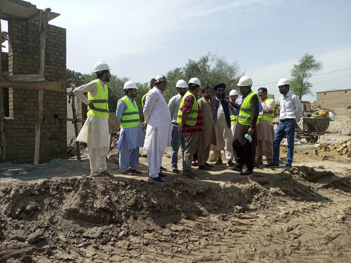NabeelNawabi's tweet image. Construction of OverHead reservoir and Solid Waste Enclosure, pump room ,laying of sewer pipe and water supply line is in progress where PRMSC is implementing Punjab Rural Sustainable Water Supply and Sanitation Project.
#WorldBank #PRSWSSP #PRMSC #WaterDistribution #sanitation