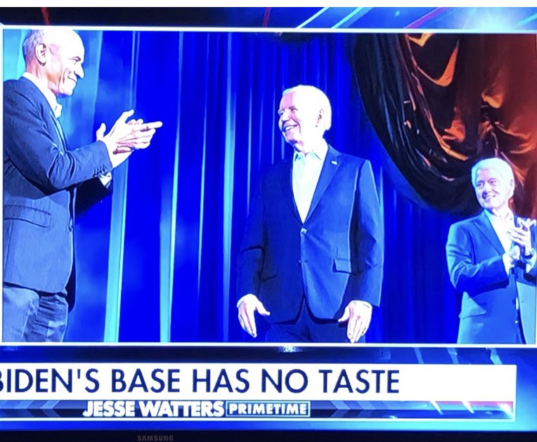 Redhead4645's tweet photo. And now.... "THE BRADY BUNCH"
Barack, Biden and Billy. None of them give a crap about this country.
Vote REPUBLICAN with President Trump and #MAGA #FJ6Now Get rid of the dark, dank,evil Democrats! #Trump2024 @JessieJaneDuff @LaraLeaTrump @LauraLoomer 
@Crimsontider https://t.co/NXg0jJMOi2