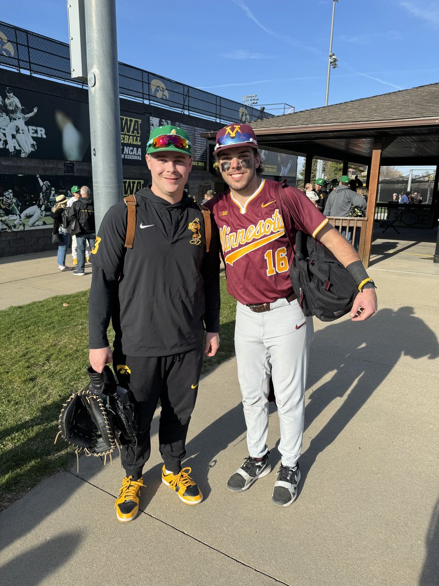 Exciting to see two Newman Football alums, <a href="/JFitz03_/">Josh Fitzgerald</a> &amp; <a href="/maxeburt/">Max Burt</a>, competing at the next level! #Big10 #KnightPride 
📸: <a href="/coach_burt/">Eric Burt</a>