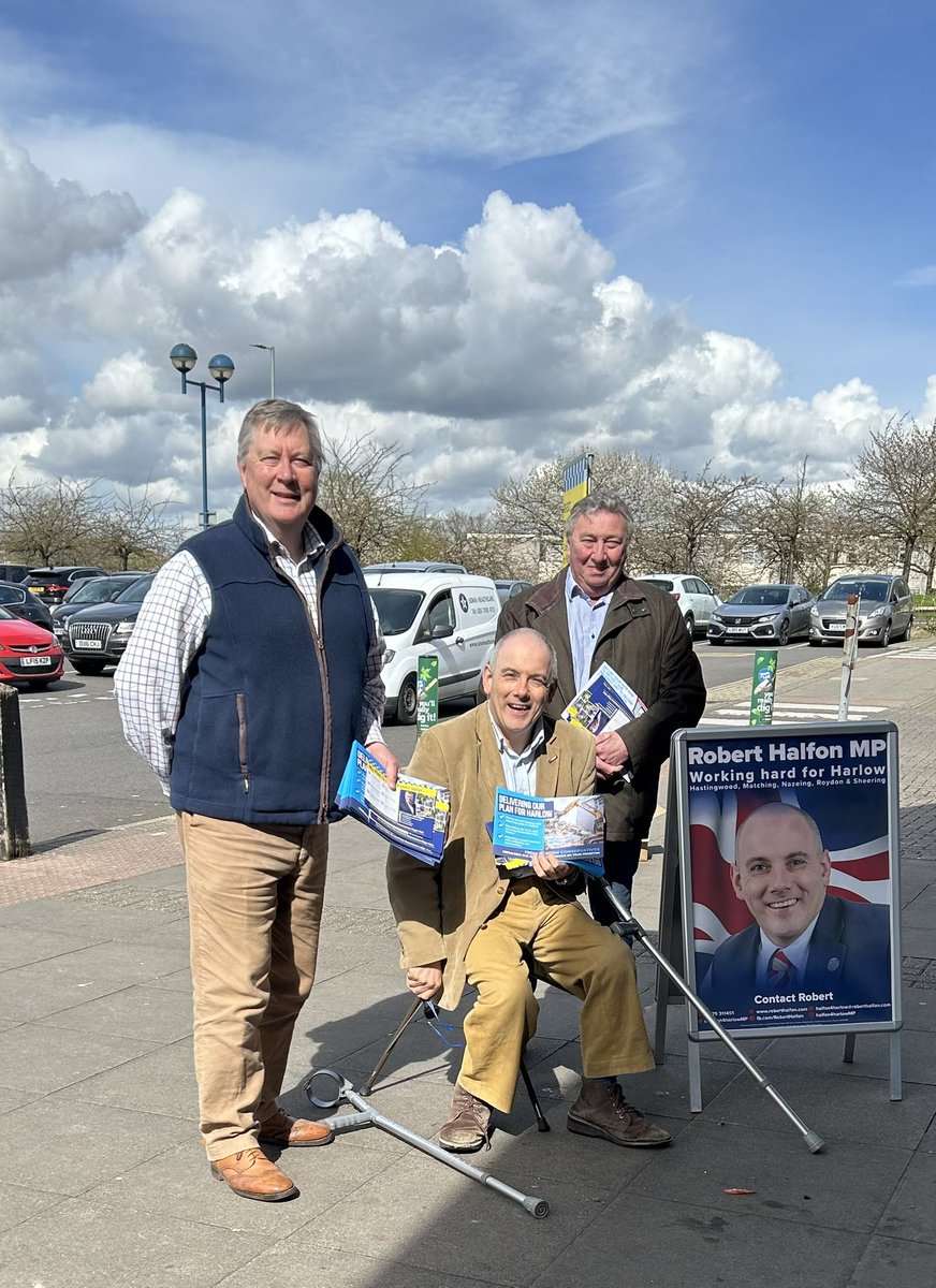Great to be out in Harlow this morning with @halfon4harlowMP and the team from Harlow constituency. Lots of people wanting to speak to Rob and thank him for what he has done for the town.