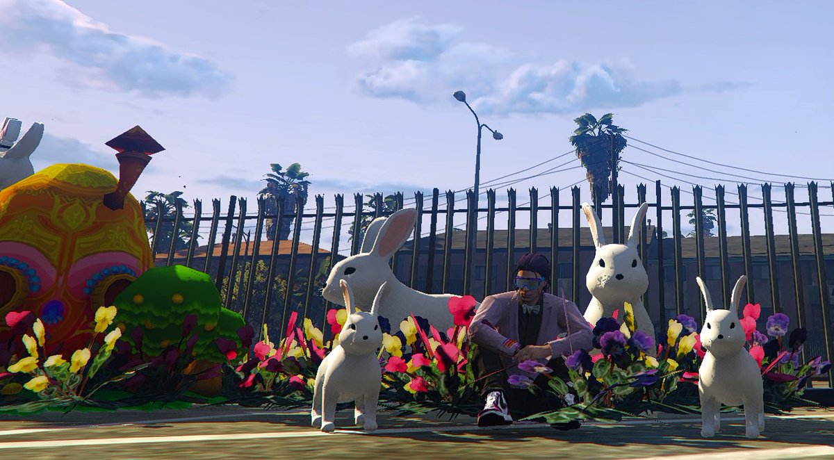 errorAlinaaa's tweet image. Zu welcher Musik tanzen Osterhasen am liebsten? Hip Hop! 🐇
⬇️⬇️⬇️
twitch.tv/erroralinaaa