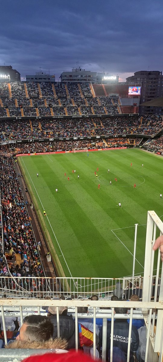 Extebanf's tweet photo. Valencia-Mallorca. A esta hora desde Mestalla. Gran partido. 0-0 https://t.co/fliGVW5Keg