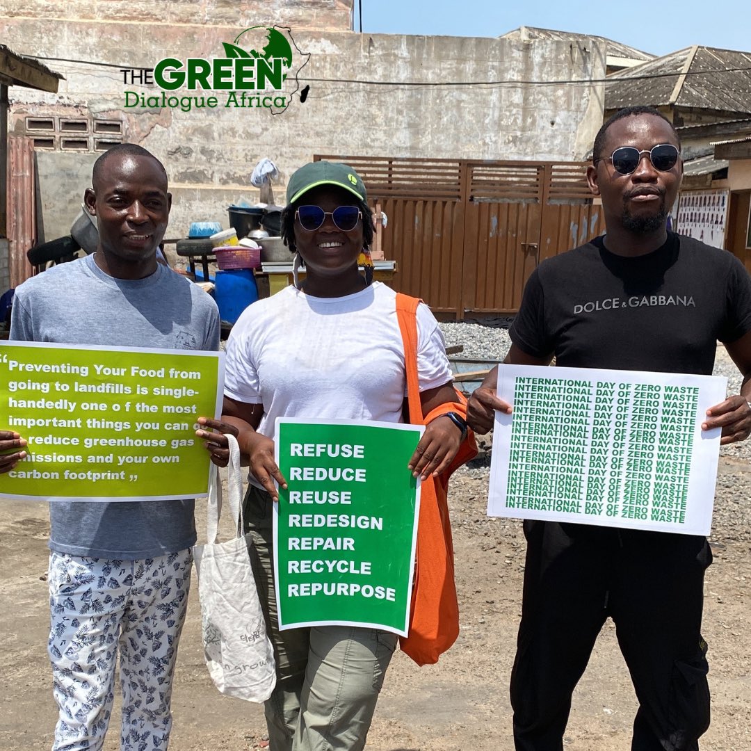 gdafric's tweet photo. Community Sensitization on #ZeroWaste 
📍Bukom-Jamestown https://t.co/1FtM9igmQc