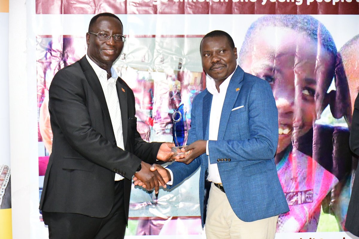 Double Achievement for us today at Busoga Health Forum AGM We were recognized for the contribution we are doing to improve health in Busoga Region. Our CEO and Surgeon, Dr. Isaac Mubezi (@dr_mubezi) was awarded for his an outstanding Doctor, in recognition for his service.