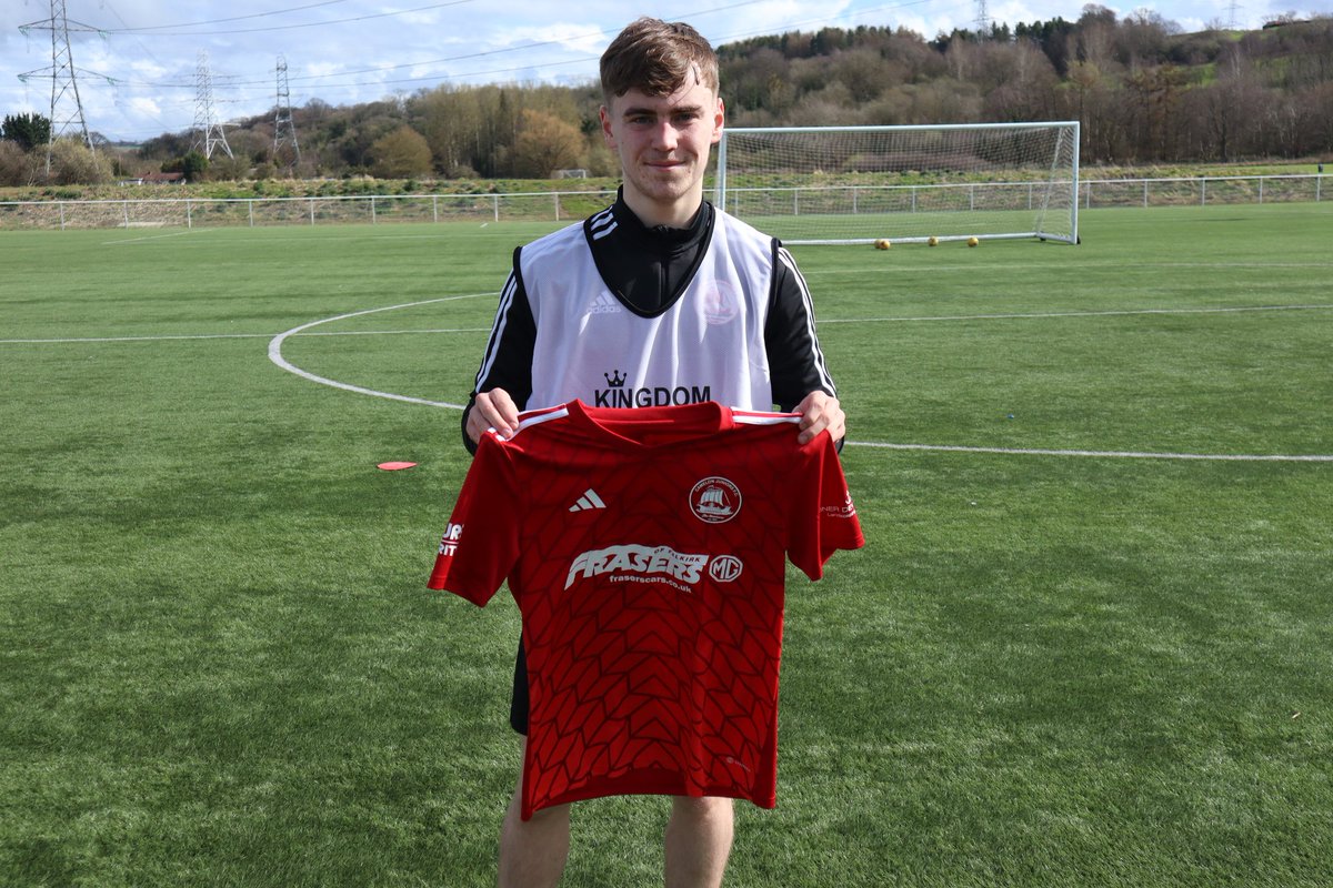 ✍️ Camelon Juniors FC are delighted to announce the signing of Reece Mullen. Reece joins us from Alloa Athletic on loan until the end of the season.

Full Story: camelonjuniors.co.uk/reece-mullen-i…