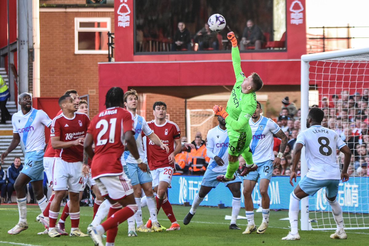 Great to be back at the City Ground. Good point on the road! 🔜🔛🔝 @CPFC